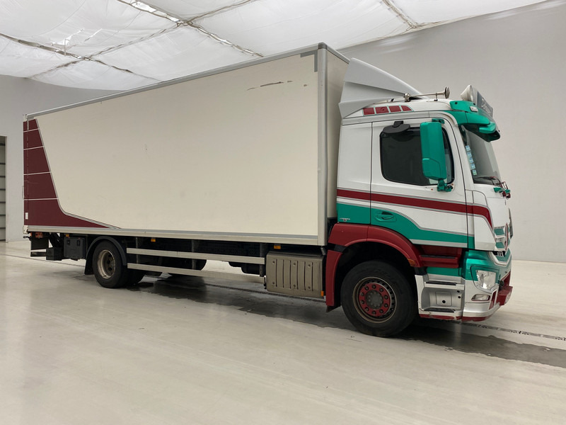 Mercedes-Benz Antos 1832 - Camion fourgon: photos 3 Mercedes-Benz Antos 1832 - Camion fourgon: photos 3
