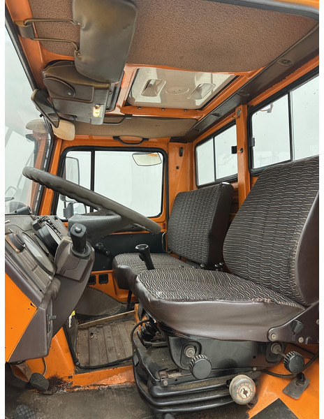 Camion benne Mercedes-Benz Unimog U427 - 4x4: photos 13 Camion benne Mercedes-Benz Unimog U427 - 4x4: photos 13