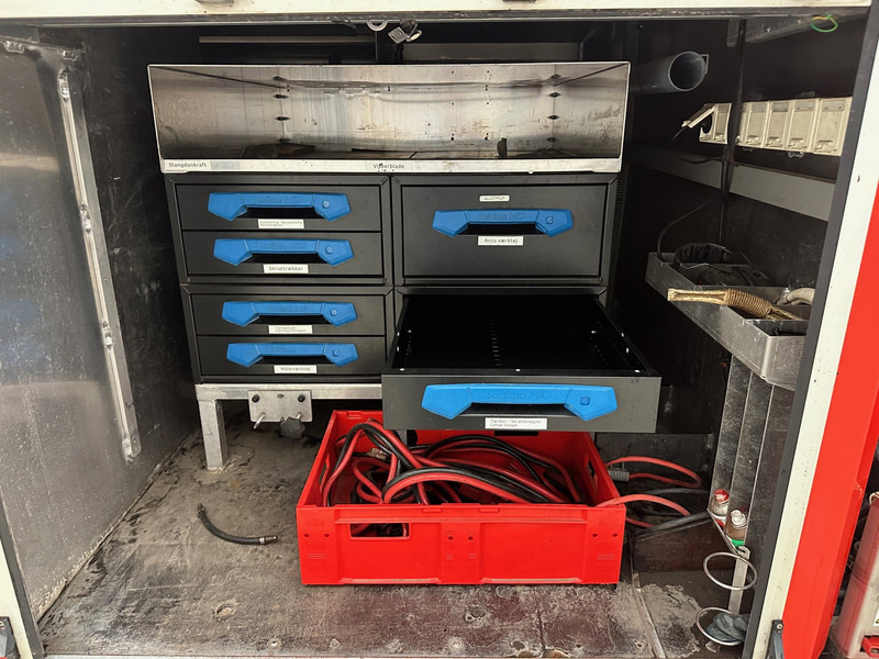 Renault D7.5 - Camion porte-voitures: photos 5 Renault D7.5 - Camion porte-voitures: photos 5