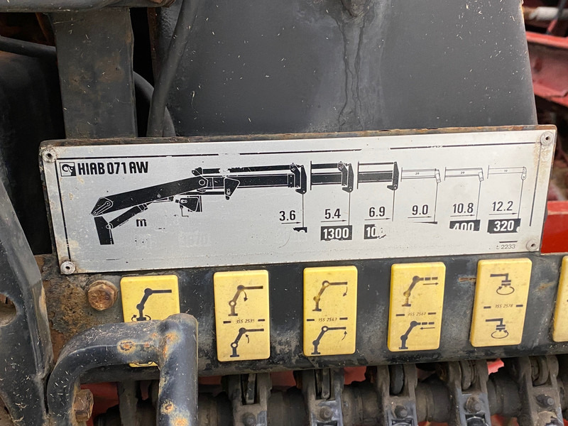 Camion benne, Camion grue Renault G210: photos 6 Camion benne, Camion grue Renault G210: photos 6