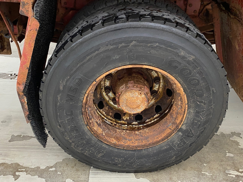 Camion benne, Camion grue Renault G210: photos 7 Camion benne, Camion grue Renault G210: photos 7