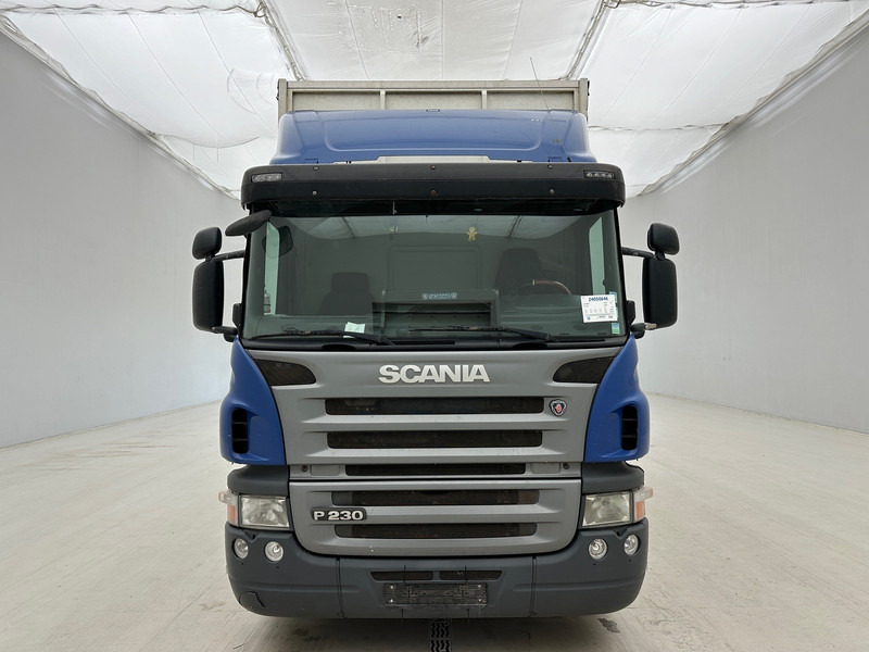 Scania P230* - Camion à rideaux coulissants: photos 2 Scania P230* - Camion à rideaux coulissants: photos 2