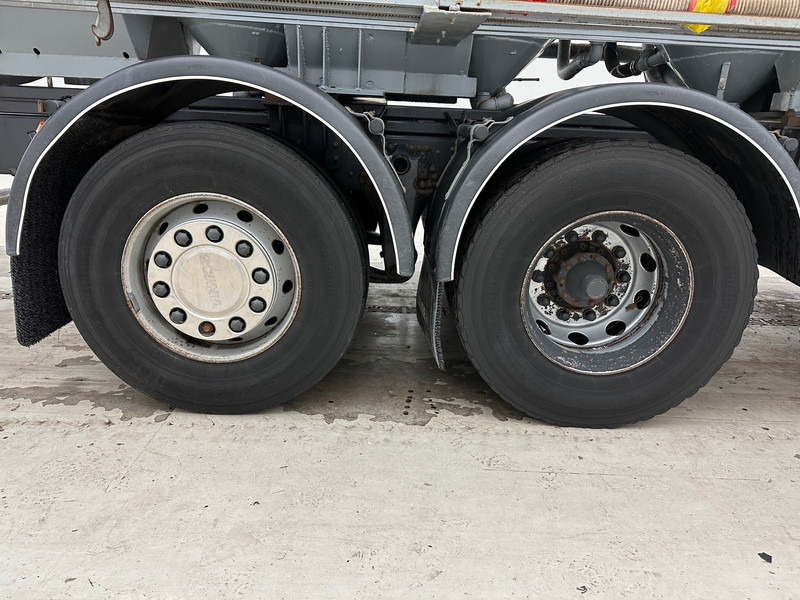 Scania P310 - 6x2 - Camion citerne: photos 4 Scania P310 - 6x2 - Camion citerne: photos 4