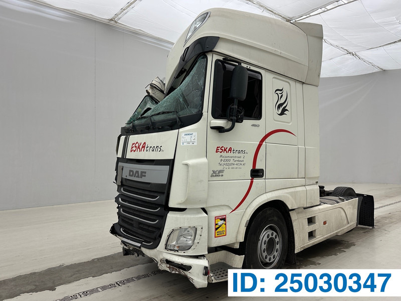 DAF XF 460 Super Space Cab - Tracteur routier: photos 1 DAF XF 460 Super Space Cab - Tracteur routier: photos 1