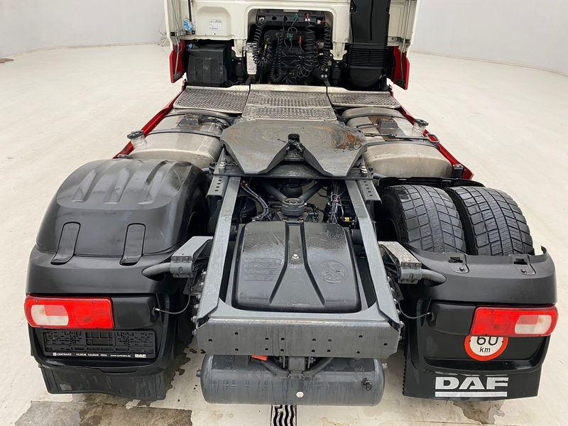 DAF XF105.530 Super Space Cab - Tracteur routier: photos 5 DAF XF105.530 Super Space Cab - Tracteur routier: photos 5