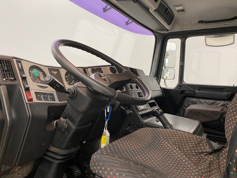 Tracteur routier MAN FE 410 A - 6x6: photos 8