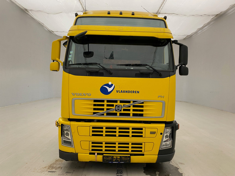 Volvo FH 400 Globetrotter* - Tracteur routier: photos 2 Volvo FH 400 Globetrotter* - Tracteur routier: photos 2