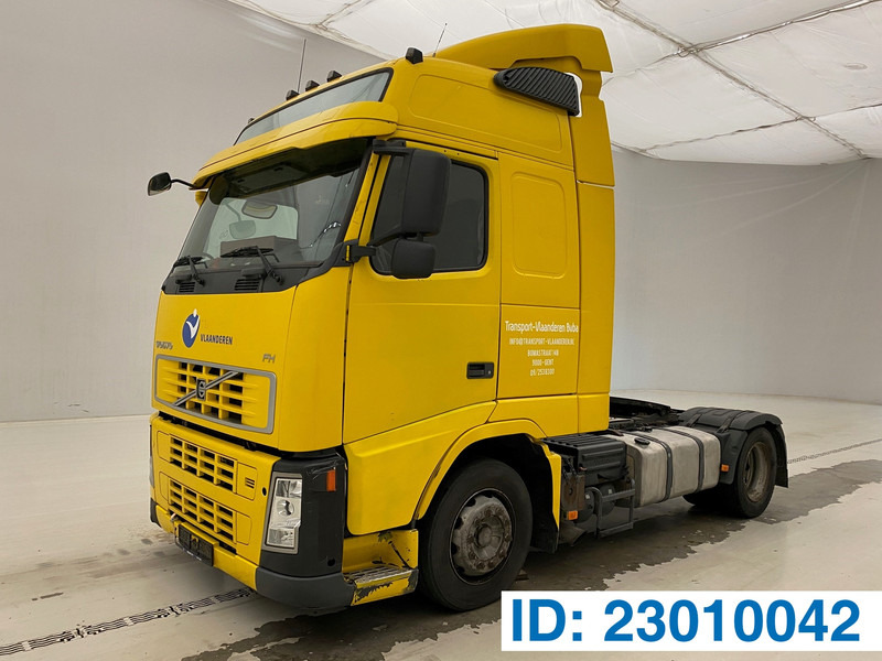 Volvo FH 400 Globetrotter* - Tracteur routier: photos 1 Volvo FH 400 Globetrotter* - Tracteur routier: photos 1