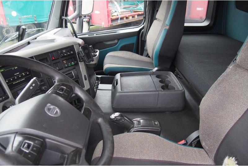 Tracteur routier Volvo FM 410 Globetrotter: photos 7 Tracteur routier Volvo FM 410 Globetrotter: photos 7