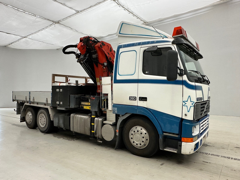 Volvo FH12.380 - 6x2* - Camion grue: photos 3 Volvo FH12.380 - 6x2* - Camion grue: photos 3