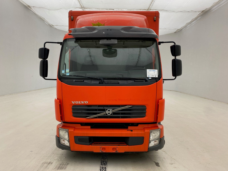 Volvo FL 240 - Camion fourgon: photos 2 Volvo FL 240 - Camion fourgon: photos 2