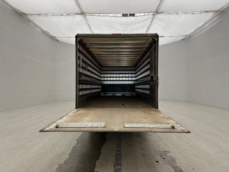 Camion fourgon Volvo FL 240: photos 6