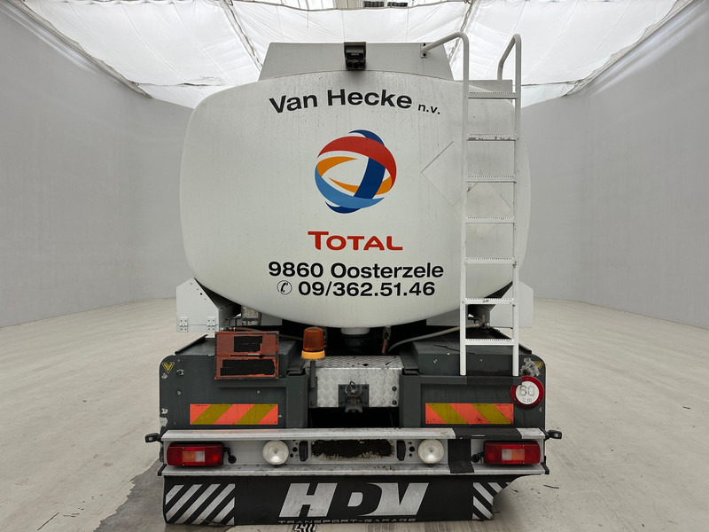 Volvo FM 300 - 6x2 - Camion citerne: photos 5 Volvo FM 300 - 6x2 - Camion citerne: photos 5