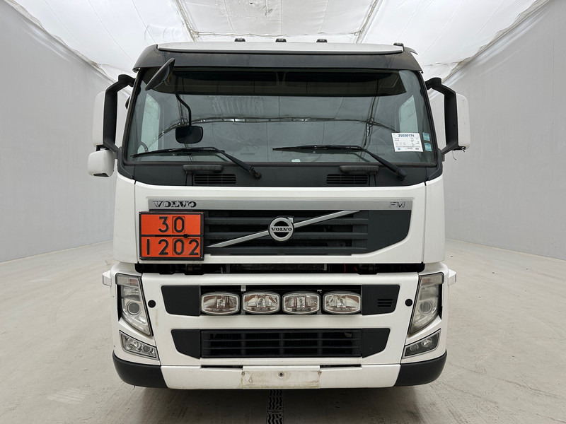 Volvo FM 380 - 6x2 - Camion citerne: photos 2 Volvo FM 380 - 6x2 - Camion citerne: photos 2