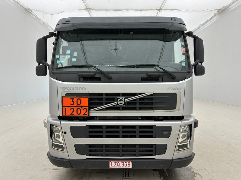 Volvo FM9.260 - Camion citerne: photos 2 Volvo FM9.260 - Camion citerne: photos 2