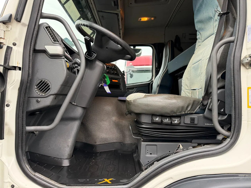 Volvo FMX 450 Euro 5 - Tracteur routier: photos 5 Volvo FMX 450 Euro 5 - Tracteur routier: photos 5