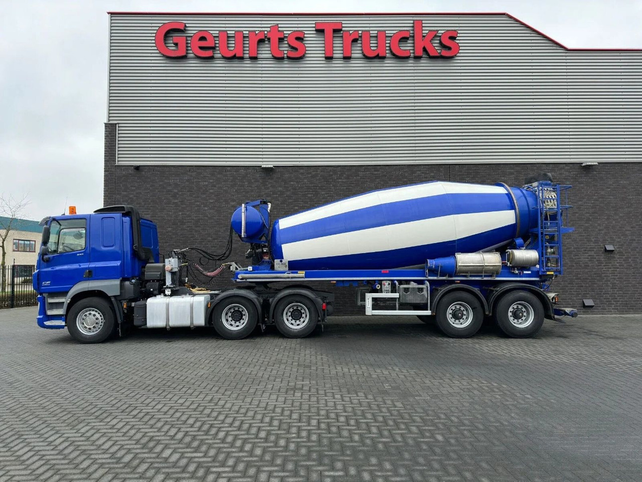 DAF CF 510 6X4 + DE BUF ST2 2-ASSIGE 10M3 CONCRETE M - Camion malaxeur: photos 1 DAF CF 510 6X4 + DE BUF ST2 2-ASSIGE 10M3 CONCRETE M - Camion malaxeur: photos 1