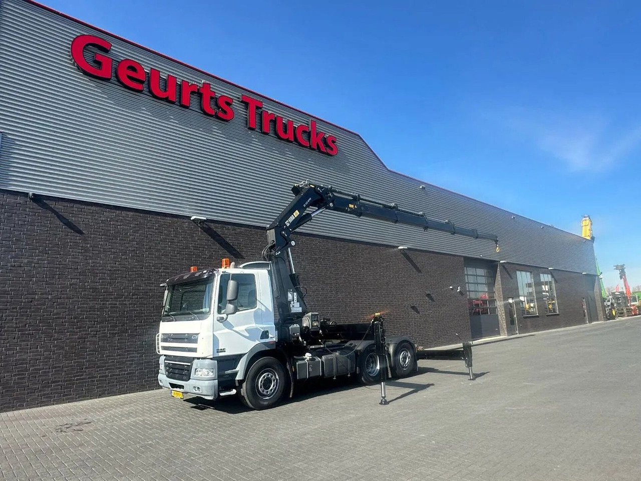 DAF CF 85 410 6X2 + HIAB 422EP-5 HIPRO TREKKER/SATTE - Camion grue: photos 5 DAF CF 85 410 6X2 + HIAB 422EP-5 HIPRO TREKKER/SATTE - Camion grue: photos 5