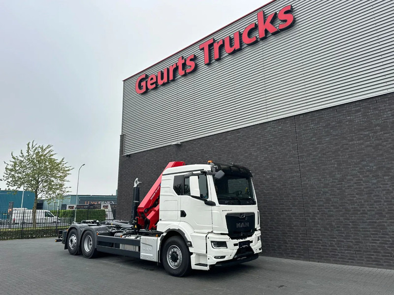 Camion ampliroll, Camion grue MAN TGS 26.520 6X4H-4 BL NEW MODEL + MEILLER HAAKARMSYSTEEM + HMF 2320 K6-RCS KRAAN/KRAN/CRANE/GRUA: photos 15