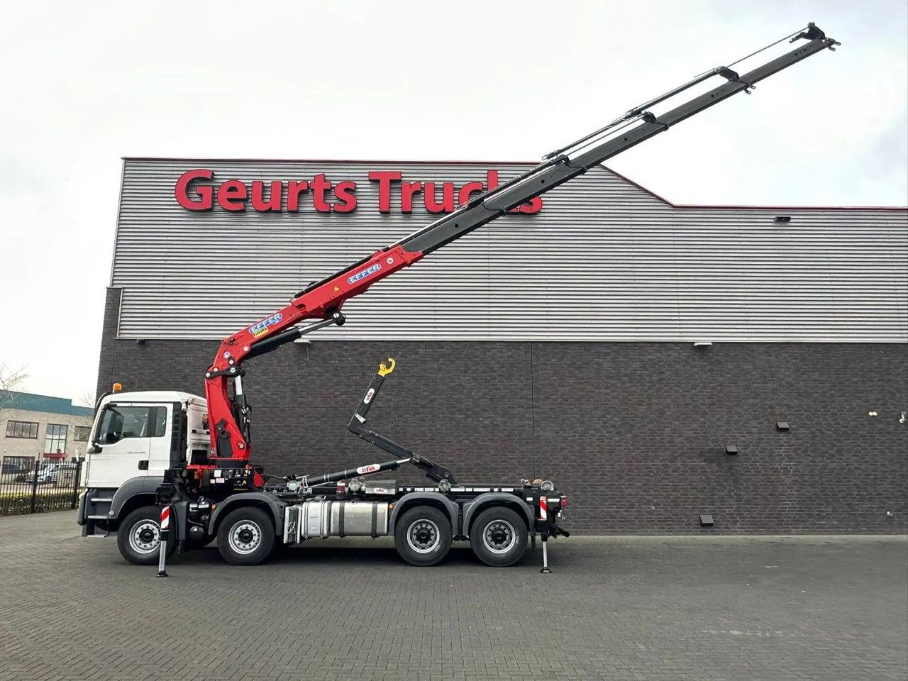 MAN TGS 35.460 8X4 BL+ HYVA 18.55.S HAAKARMSYSTEEM E - Camion ampliroll, Camion grue: photos 4 MAN TGS 35.460 8X4 BL+ HYVA 18.55.S HAAKARMSYSTEEM E - Camion ampliroll, Camion grue: photos 4