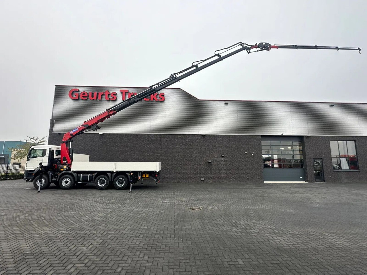 MAN TGS 35.470 8X4 HMF 4020-K6 + FJ 600 K4 KRAAN/KRA - Camion grue: photos 1 MAN TGS 35.470 8X4 HMF 4020-K6 + FJ 600 K4 KRAAN/KRA - Camion grue: photos 1