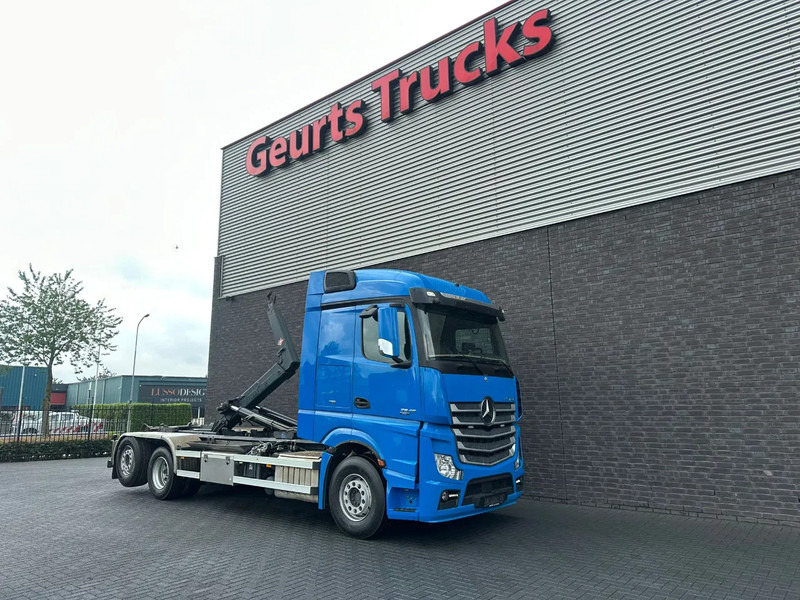 Mercedes-Benz Actros 2545 6X2 MET HIAB MULTILIFT XR21S61 HAAKARMSYSTEEM / ABROLLKIPPER / HOOKLIFT - Camion ampliroll: photos 5 Mercedes-Benz Actros 2545 6X2 MET HIAB MULTILIFT XR21S61 HAAKARMSYSTEEM / ABROLLKIPPER / HOOKLIFT - Camion ampliroll: photos 5