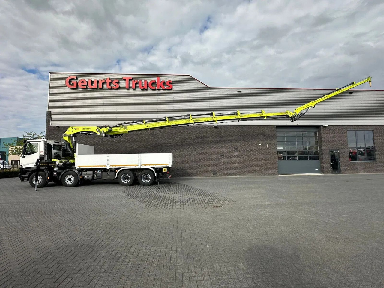 Renault C460 8X4 + HIAB X-HIPRO 548 E-7 MET JIB KRAAN / - Camion grue: photos 5 Renault C460 8X4 + HIAB X-HIPRO 548 E-7 MET JIB KRAAN / - Camion grue: photos 5