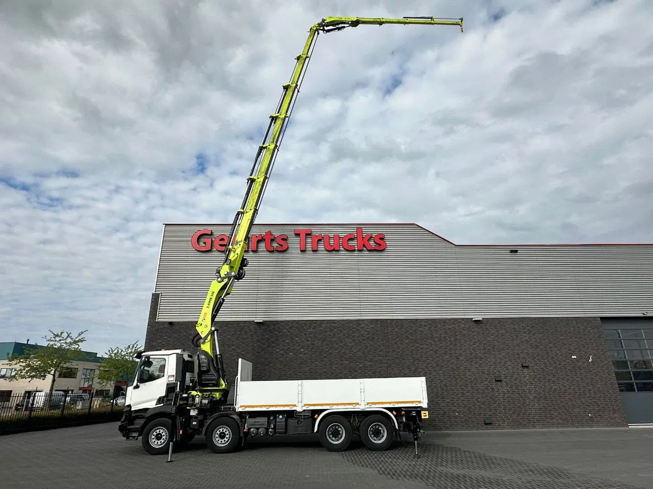 Renault C460 8X4 + HIAB X-HIPRO 548 E-7 MET JIB KRAAN / - Camion grue: photos 4 Renault C460 8X4 + HIAB X-HIPRO 548 E-7 MET JIB KRAAN / - Camion grue: photos 4