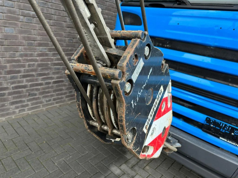 Camion grue Scania P420 8X4 + LIEBHERR LTF 1045-4.1 KRAAN/KRAN/CRANE/GRUA: photos 9 Camion grue Scania P420 8X4 + LIEBHERR LTF 1045-4.1 KRAAN/KRAN/CRANE/GRUA: photos 9