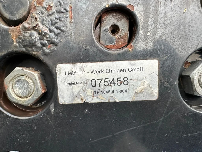 Camion grue Scania P420 8X4 + LIEBHERR LTF 1045-4.1 KRAAN/KRAN/CRANE/GRUA: photos 10 Camion grue Scania P420 8X4 + LIEBHERR LTF 1045-4.1 KRAAN/KRAN/CRANE/GRUA: photos 10