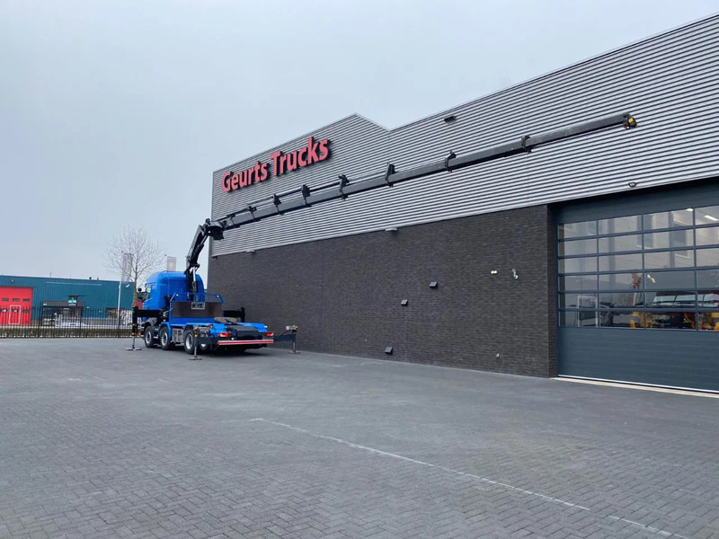 Scania R560 V8 8X2 TREKKER/BAKWAGEN + HIAB 477E-8 HIPRO KRAAN/KRAN/CRANE/GRUA - Camion grue: photos 5 Scania R560 V8 8X2 TREKKER/BAKWAGEN + HIAB 477E-8 HIPRO KRAAN/KRAN/CRANE/GRUA - Camion grue: photos 5