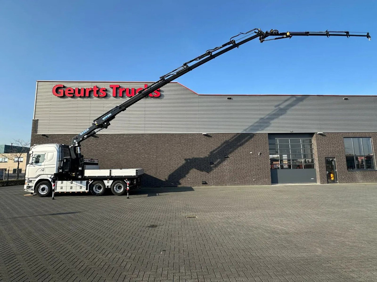 Scania R580 V8 6X4 TREKKER/TRACTOR/SZM MET EFFER 315/6S - Camion grue: photos 1 Scania R580 V8 6X4 TREKKER/TRACTOR/SZM MET EFFER 315/6S - Camion grue: photos 1
