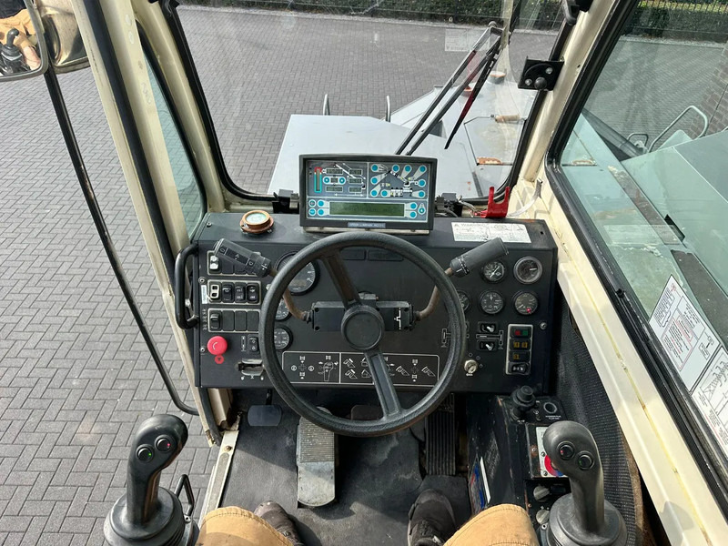 Grue automotrice lente Terex RT130 ROUGH TERRAIN CRANE + JIB: photos 9 Grue automotrice lente Terex RT130 ROUGH TERRAIN CRANE + JIB: photos 9