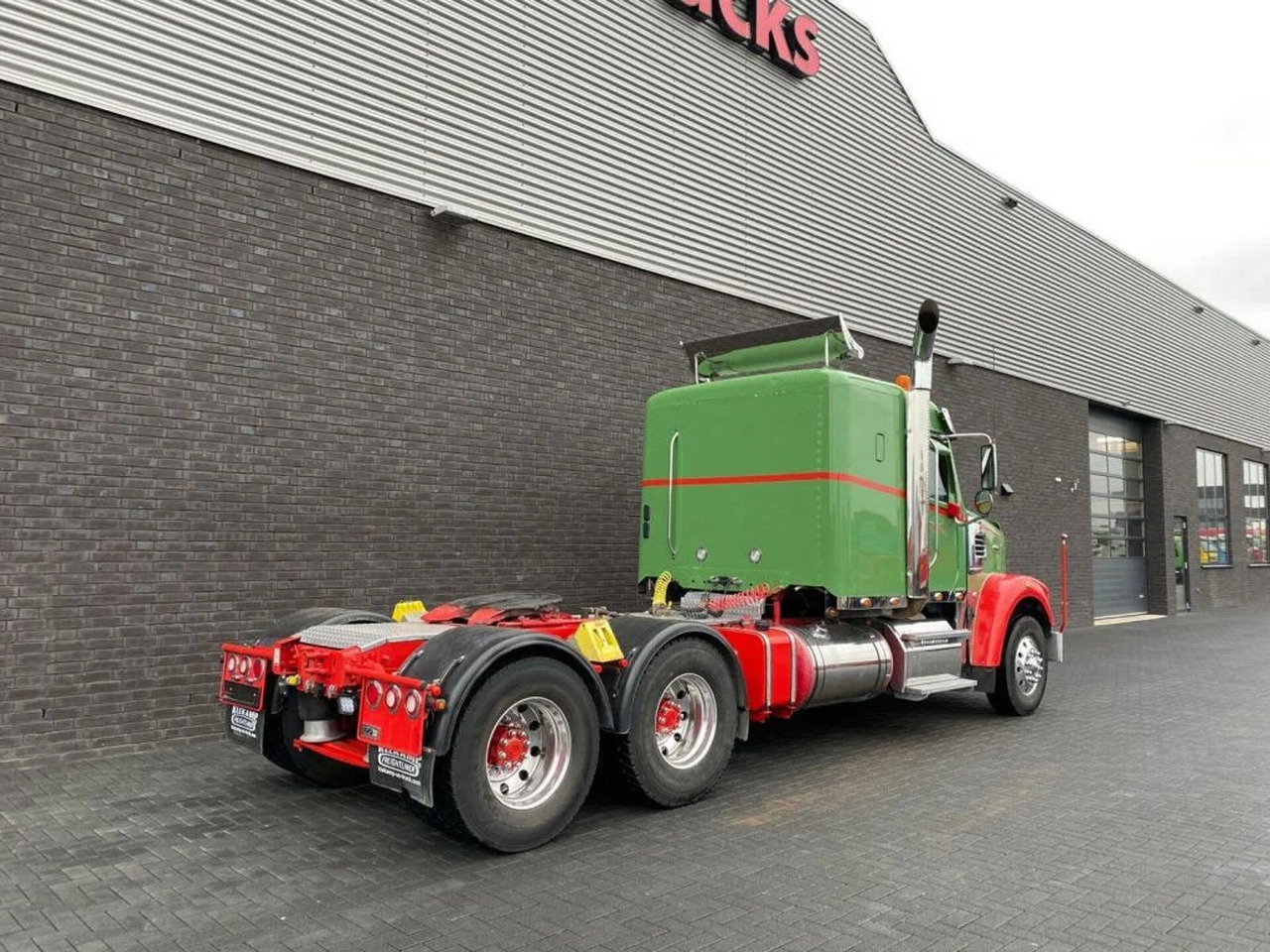 Freightliner CORONADA 6X4 EURO 6 TREKKER/TRACTOR/SATTELZUGMAS - Tracteur routier: photos 5 Freightliner CORONADA 6X4 EURO 6 TREKKER/TRACTOR/SATTELZUGMAS - Tracteur routier: photos 5
