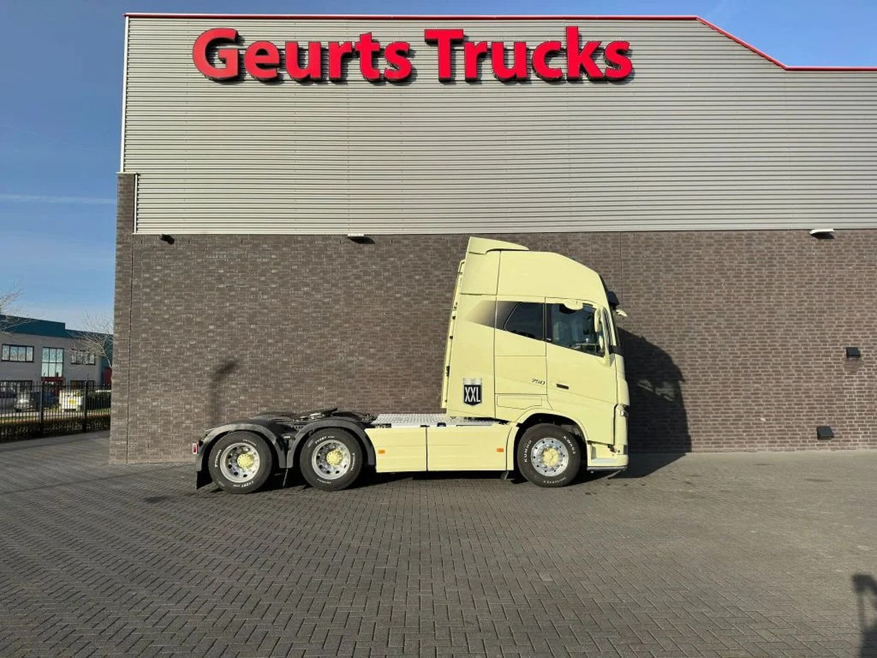 Volvo FH 16.750 6X4 XXL CABINE TREKKER/SZM/TRACTOR - Tracteur routier: photos 4 Volvo FH 16.750 6X4 XXL CABINE TREKKER/SZM/TRACTOR - Tracteur routier: photos 4