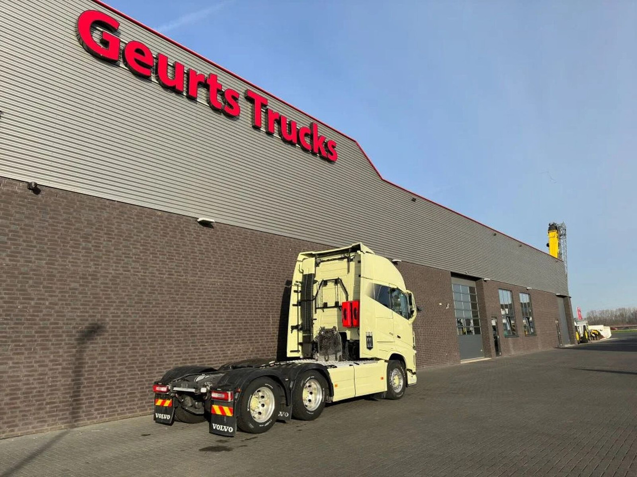 Volvo FH 16.750 6X4 XXL CABINE TREKKER/SZM/TRACTOR - Tracteur routier: photos 5 Volvo FH 16.750 6X4 XXL CABINE TREKKER/SZM/TRACTOR - Tracteur routier: photos 5