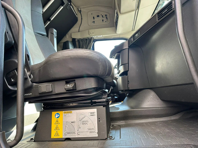 Tracteur routier Volvo FH 540 8X4 TREKKER / BAKWAGEN MET PALFINGER PK135.002 TEC7 + JIB PJ190 KRAAN / KRAN / CRANE / GRUA: photos 17