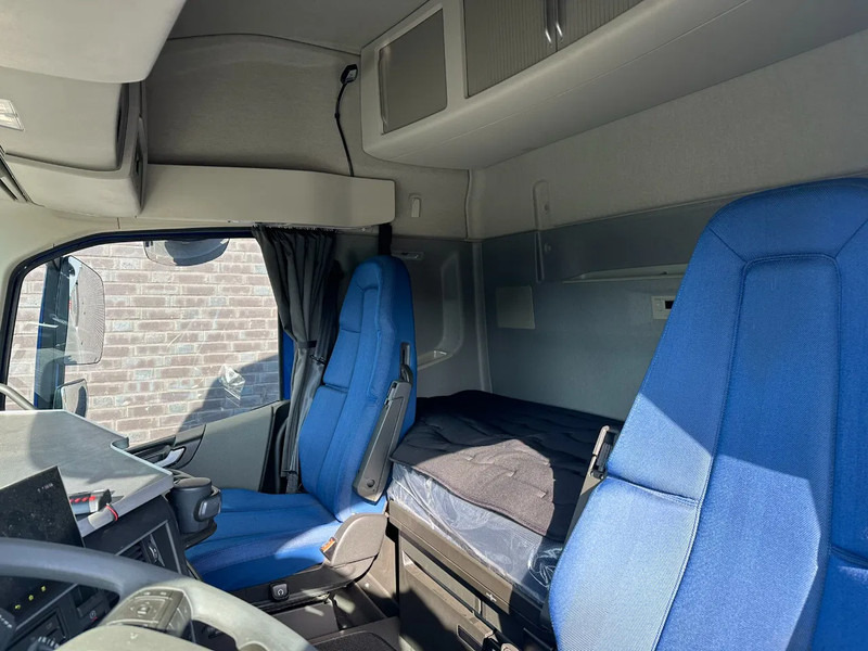 Camion ampliroll Volvo FH 500 6X2 VDL S-21-6400 HAAKARM / ABROLLKIPPER/ HOOKLIFT: photos 17