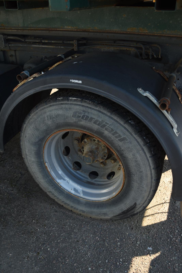 SCANIA P94 220 - Camion benne: photos 2 SCANIA P94 220 - Camion benne: photos 2