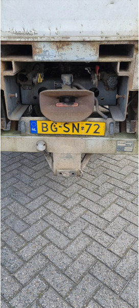 Mercedes-Benz Atego 1823 manuel gearbox. euro 2 - Camion fourgon: photos 5 Mercedes-Benz Atego 1823 manuel gearbox. euro 2 - Camion fourgon: photos 5