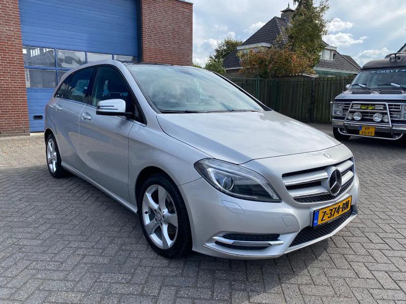 Mercedes-Benz B-Klasse 180 Ambition autom. panoramadak - SUV: photos 3 Mercedes-Benz B-Klasse 180 Ambition autom. panoramadak - SUV: photos 3