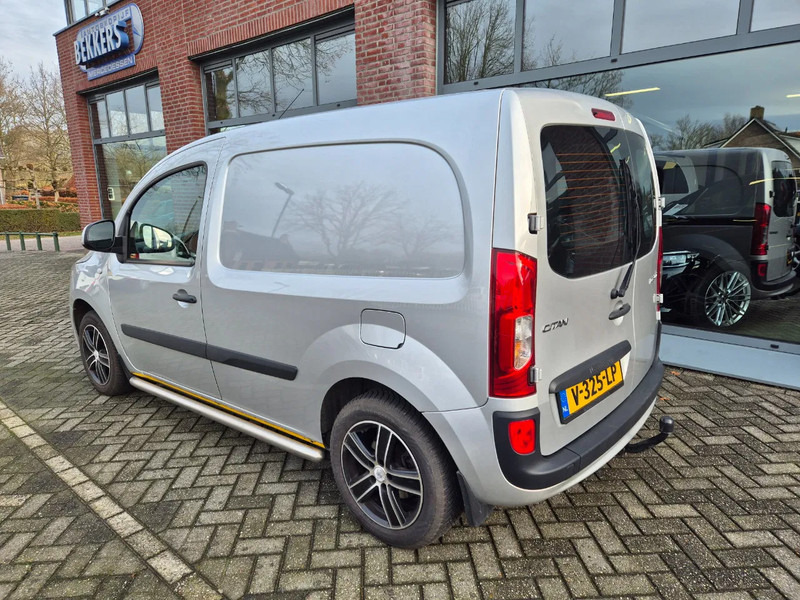 Mercedes-Benz Ctan 109 CDI 3 zitplaatsen - Fourgonnette: photos 3 Mercedes-Benz Ctan 109 CDI 3 zitplaatsen - Fourgonnette: photos 3