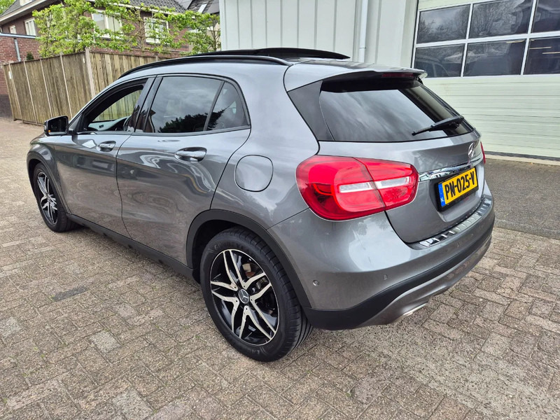 Mercedes-Benz GLA 200 Automaat. AMG. Edition 1 - Berline: photos 4 Mercedes-Benz GLA 200 Automaat. AMG. Edition 1 - Berline: photos 4