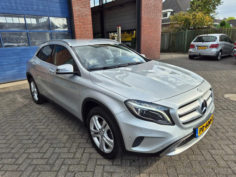 Mercedes-Benz GLA 200 automaat AMG Prestige - Voiture: photos 1 Mercedes-Benz GLA 200 automaat AMG Prestige - Voiture: photos 1