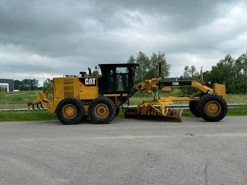 Caterpillar 120K Motor Grader - Niveleuse: photos 5 Caterpillar 120K Motor Grader - Niveleuse: photos 5