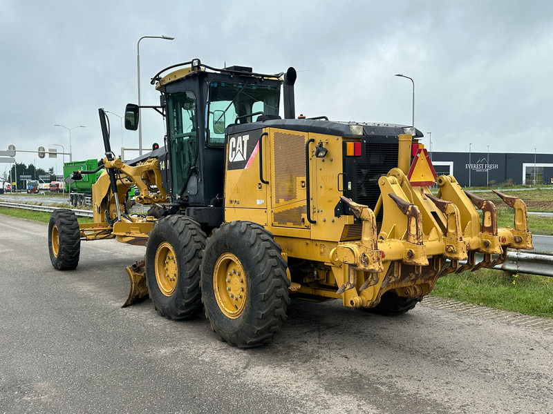 Caterpillar 140M Ripper + Pushblock - Niveleuse: photos 3 Caterpillar 140M Ripper + Pushblock - Niveleuse: photos 3
