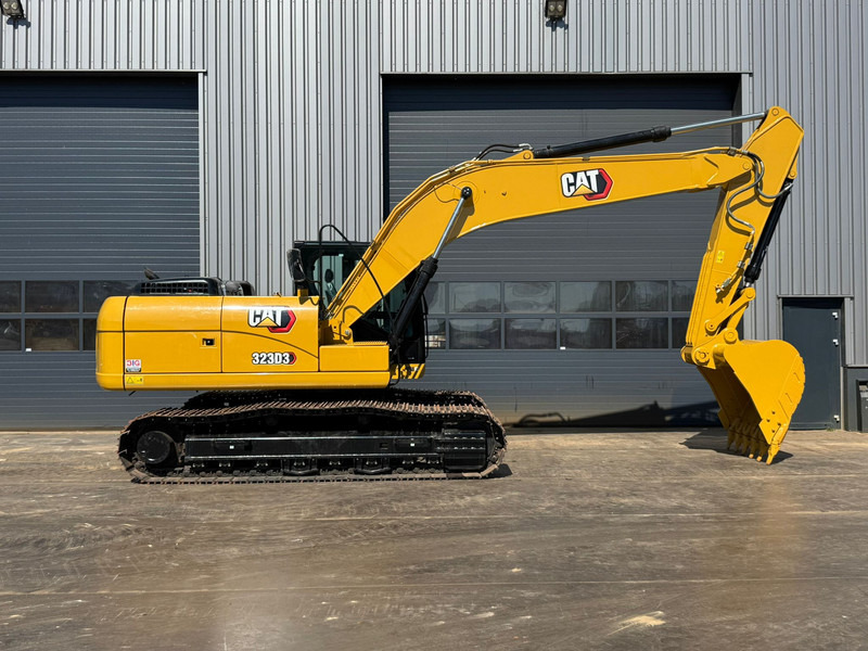 Caterpillar 323D3 en crédit-bail Caterpillar 323D3: photos 7