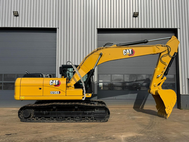 Caterpillar 323D3 - Pelle sur chenille: photos 5 Caterpillar 323D3 - Pelle sur chenille: photos 5