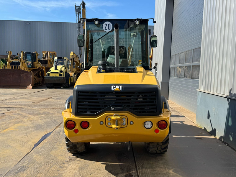 Caterpillar 908M - Chargeuse sur pneus: photos 4 Caterpillar 908M - Chargeuse sur pneus: photos 4