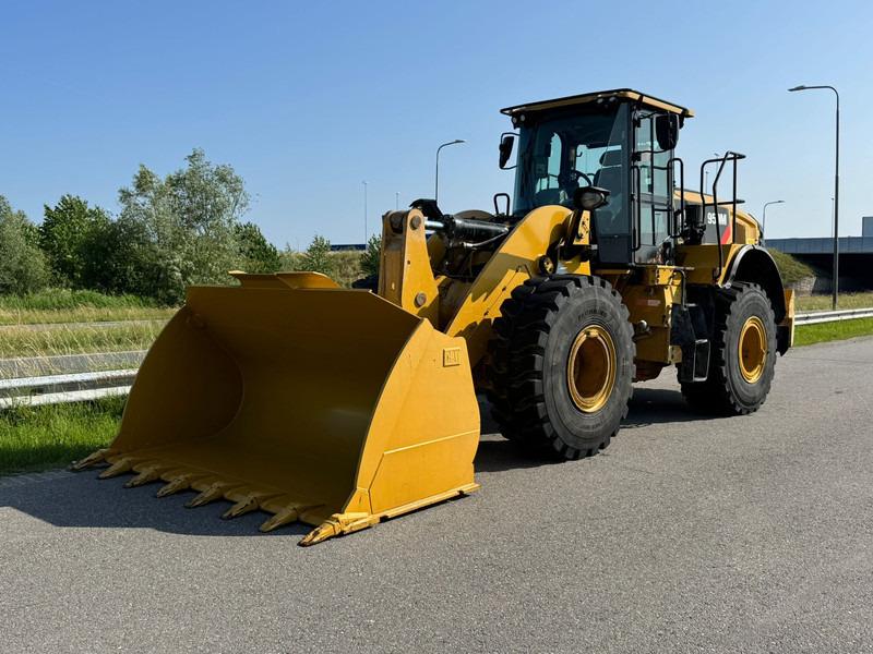 Caterpillar 950M - Chargeuse sur pneus: photos 2 Caterpillar 950M - Chargeuse sur pneus: photos 2